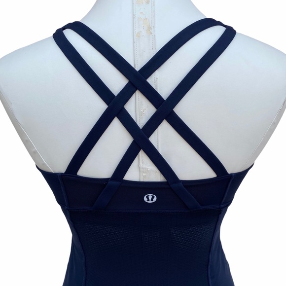 Lululemon Energy Tank in Paisley Inkwell size 2 - Picture 7 of 13